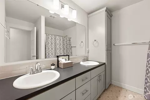 Bath - 507 Cope St SW, Orting, WA 98360 photo 1 of 4
