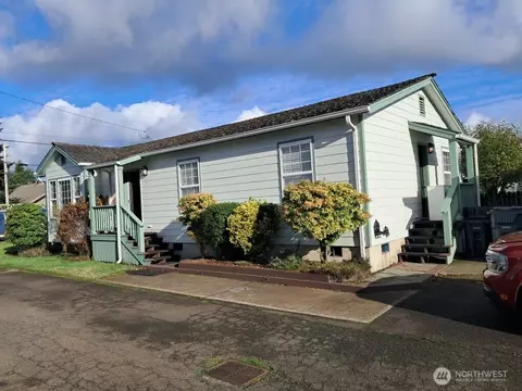 710 Perry Ave, Hoquiam, WA 98550