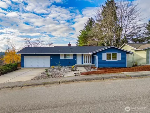 2317 137th Pl SE, Bellevue, WA 98005
