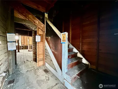 Entry Way - 2620 Rucker Ave, Everett, WA 98201 photo 1 of 1