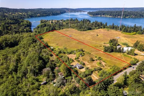 22841 Dockton Rd SW, Vashon, WA 98070
