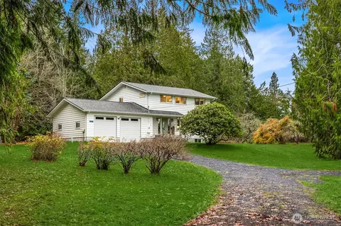 34031 Bonnieview Ln NE, Kingston, WA 98346