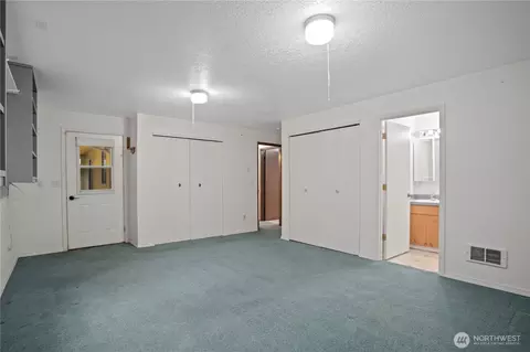 Bedroom - 4334 Grand Ave, Everett, WA 98203 photo 3 of 5