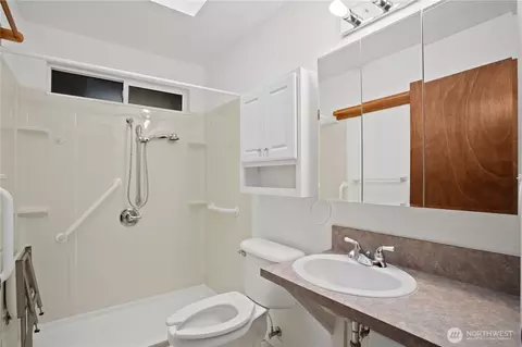 Bath - 4334 Grand Ave, Everett, WA 98203 photo 2 of 2