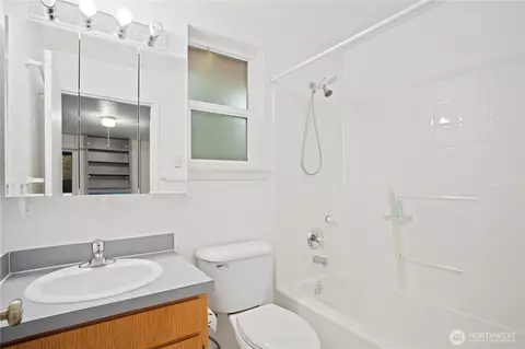 Bath - 4334 Grand Ave, Everett, WA 98203 photo 1 of 2