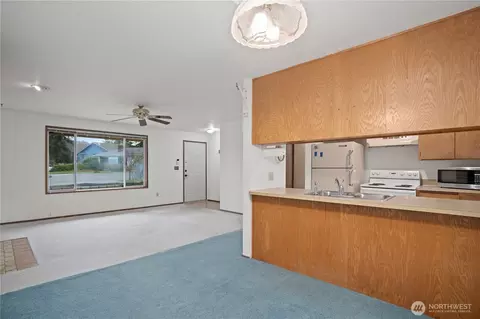 Living - 4334 Grand Ave, Everett, WA 98203 photo 4 of 4