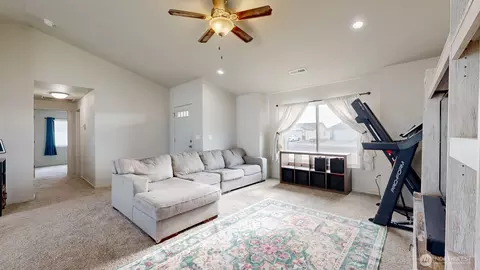 Other - 907 E Cascade St, Othello, WA 99344 photo 2 of 9