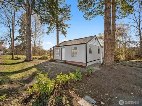 12535 SE Kent Kangley Rd, Kent, WA 98030