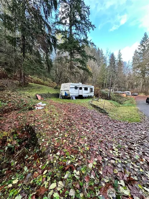 121 NE Steelhead Dr N, Belfair, WA 98528
