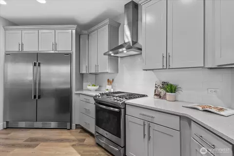 Kitchen - 3359 Terry Ln, Enumclaw, WA 98022 photo 5 of 5