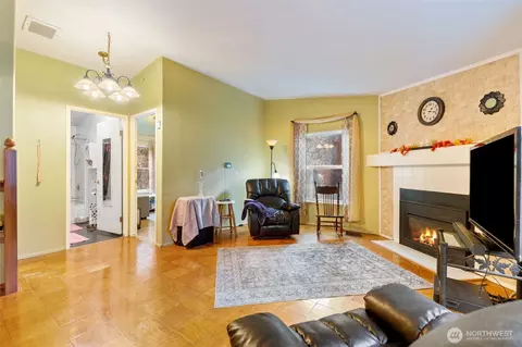 821 Tipsoo Loop S #A, Rainier, WA 98576 photo 8