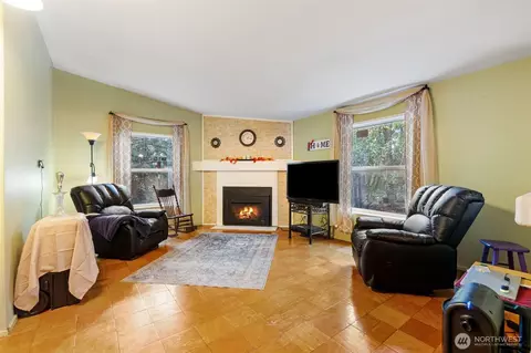 821 Tipsoo Loop S #A, Rainier, WA 98576 photo 9