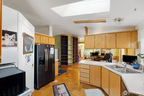 821 Tipsoo Loop S #A, Rainier, WA 98576 photo 13
