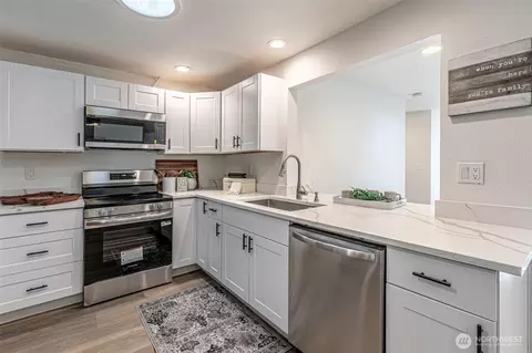 Kitchen - 8624 Xavier Way, Everett, WA 98208 photo 3 of 3