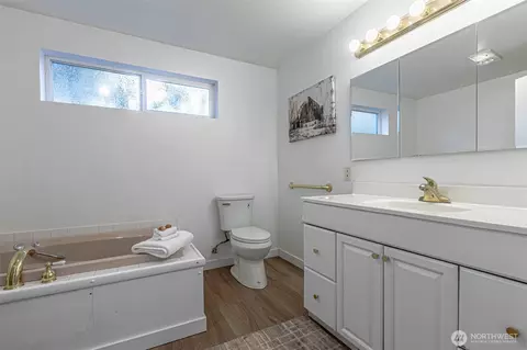 Bath - 8624 Xavier Way, Everett, WA 98208 photo 1 of 4