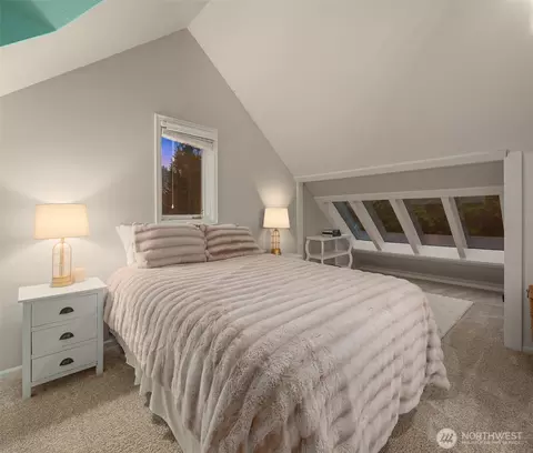 Bedroom - 8430 Talbot Rd, Edmonds, WA 98026 photo 3 of 3