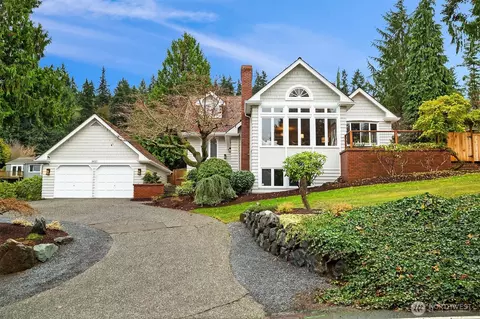 Exterior - 8430 Talbot Rd, Edmonds, WA 98026 photo 7 of 8