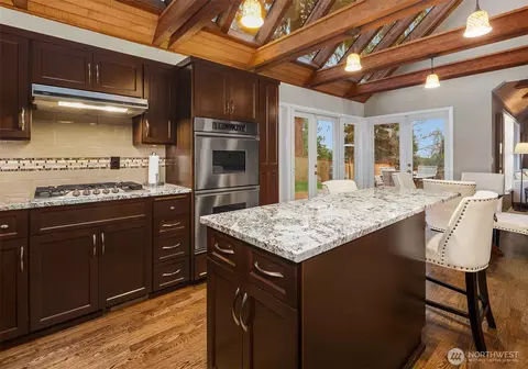 Kitchen - 8430 Talbot Rd, Edmonds, WA 98026 photo 6 of 6