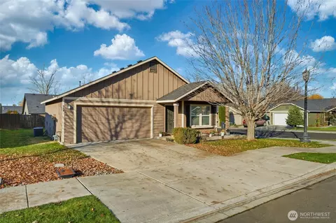 304 SW Homestead Ave, College Place, WA 99324