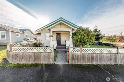 504 E 6th St, Port Angeles, WA 98362