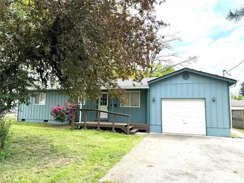 912 Marion St, Centralia, WA 98531
