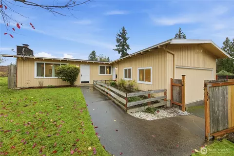 30221 5th Ave S, Federal Way, WA 98003