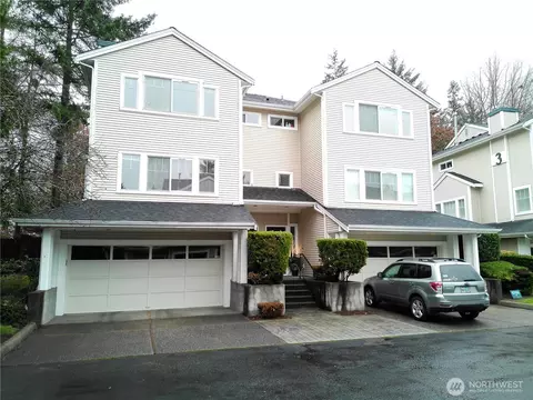 4714 Fairwood Blvd NE #402, Tacoma, WA 98422