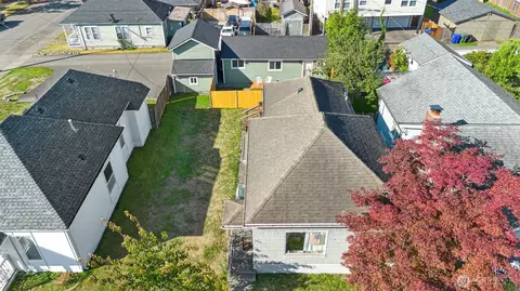 View/Area - 1926 Colby Ave, Everett, WA 98201 photo 3 of 7