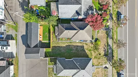 View/Area - 1926 Colby Ave, Everett, WA 98201 photo 1 of 7