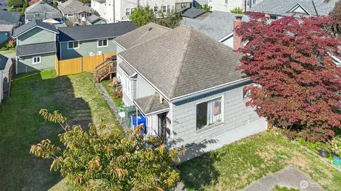 View/Area - 1926 Colby Ave, Everett, WA 98201 photo 2 of 7