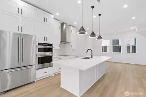 Kitchen - 18805 99th Ct NE #C, Bothell, WA 98011 photo 7 of 7