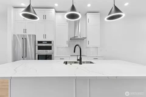 Kitchen - 18805 99th Ct NE #C, Bothell, WA 98011 photo 3 of 7