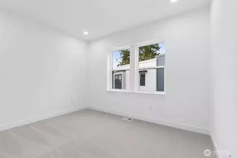 Bedroom - 18805 99th Ct NE #C, Bothell, WA 98011 photo 3 of 8