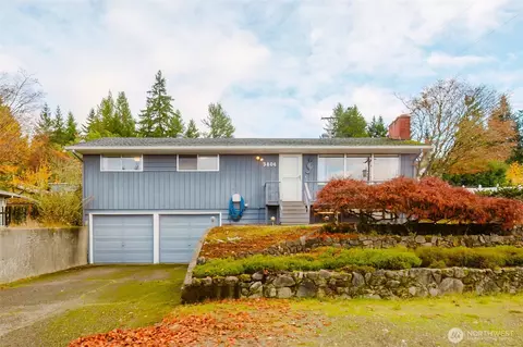 3804 Harbel Dr NE, Bremerton, WA 98310