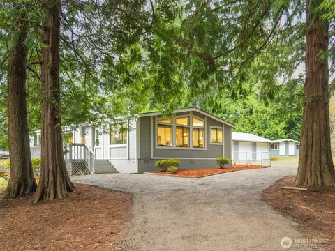 12782 NEckern Pl, Kingston, WA 98346