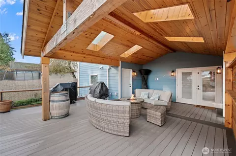Exterior - 1726 63rd St SE, Everett, WA 98203 photo 7 of 10