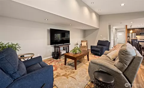 Living - 1726 63rd St SE, Everett, WA 98203 photo 2 of 2