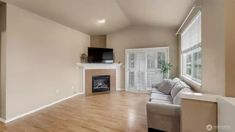 1500 S 18th St #S202, Renton, WA 98055