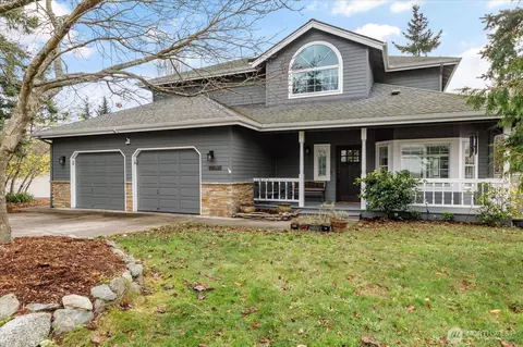 1155 SW Kalama Loop, Oak Harbor, WA 98277