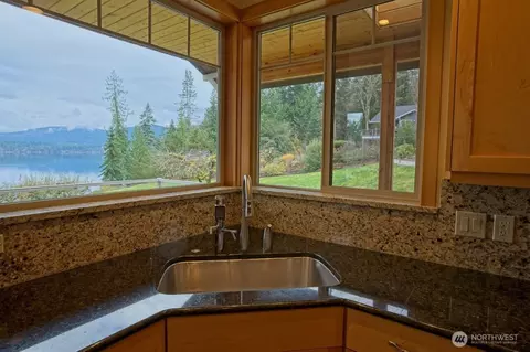 Kitchen - 3729 W Sequim Bay Rd, Sequim, WA 98382 photo 3 of 4