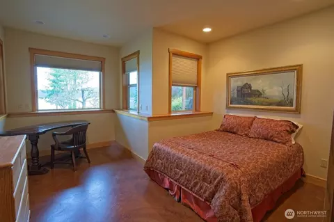 Bedroom - 3729 W Sequim Bay Rd, Sequim, WA 98382 photo 5 of 6