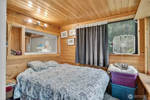 Bedroom - 7554 Nooksack Rd, Everson, WA 98247 photo 3 of 3