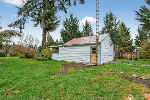 Exterior - 7554 Nooksack Rd, Everson, WA 98247 photo 5 of 12