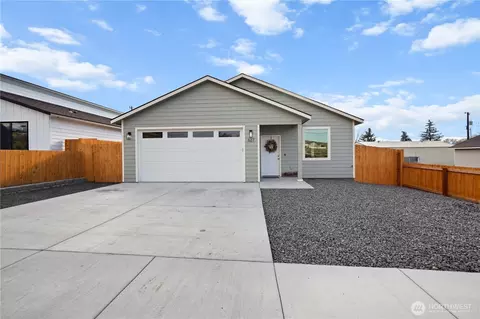 627 NE 3rd Ave, Soap Lake, WA 98851