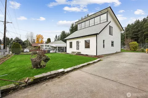2225 E 64th St, Tacoma, WA 98404