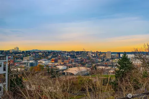 View/Area - 403 E Wright Ave, Tacoma, WA 98404 photo 2 of 9