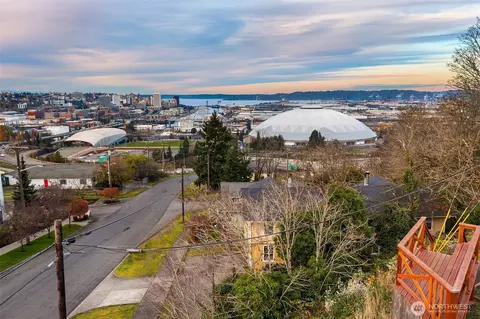 View/Area - 403 E Wright Ave, Tacoma, WA 98404 photo 1 of 9