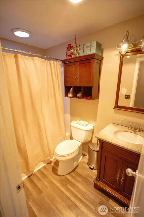 Bath - 151 Valley View Dr, Sequim, WA 98382 photo 2 of 2