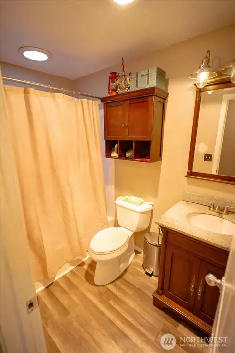 Bath - 151 Valley View Dr, Sequim, WA 98382 photo 2 of 2