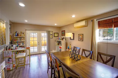 Dining - 151 Valley View Dr, Sequim, WA 98382 photo 1 of 2